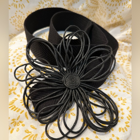 Anthropologie Accessories - Anthropologie C’est Joli Black Flower Belt